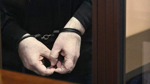 Фото - Мужчина получил семь лет колонии за убийство таксиста в аэропорту Пулково